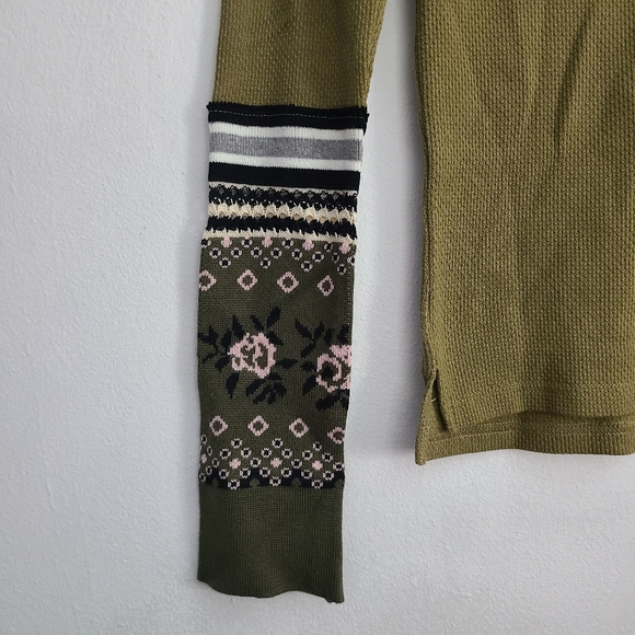 Free People Mikah Notch Neck Top Green - Picture 5 of 10